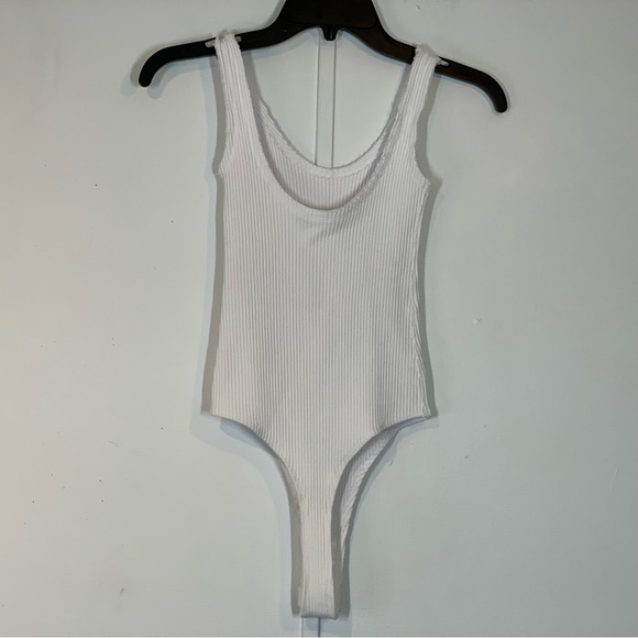 Vince Rib Scoop Back Bodysuit in Optic White - Picture 5 of 11